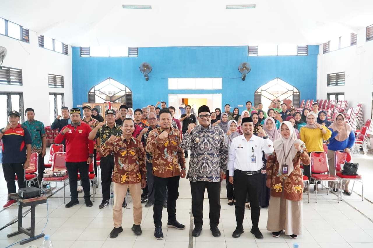 Pj Bupati PPU Buka Sosialisasi Humpro Sat Set di Kecamatan Babulu 