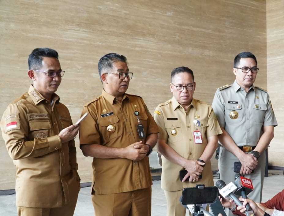 Hari Pertama Presiden Jokowi Berkantor di IKN Nusantara, Pj Bupati PPU Makmur Marbun Hadiri Undangan Tamu Khusus Presiden Bersama Pj. Gubernur Kaltim, Walikota Samarinda dan Walikota Balikpapan. 