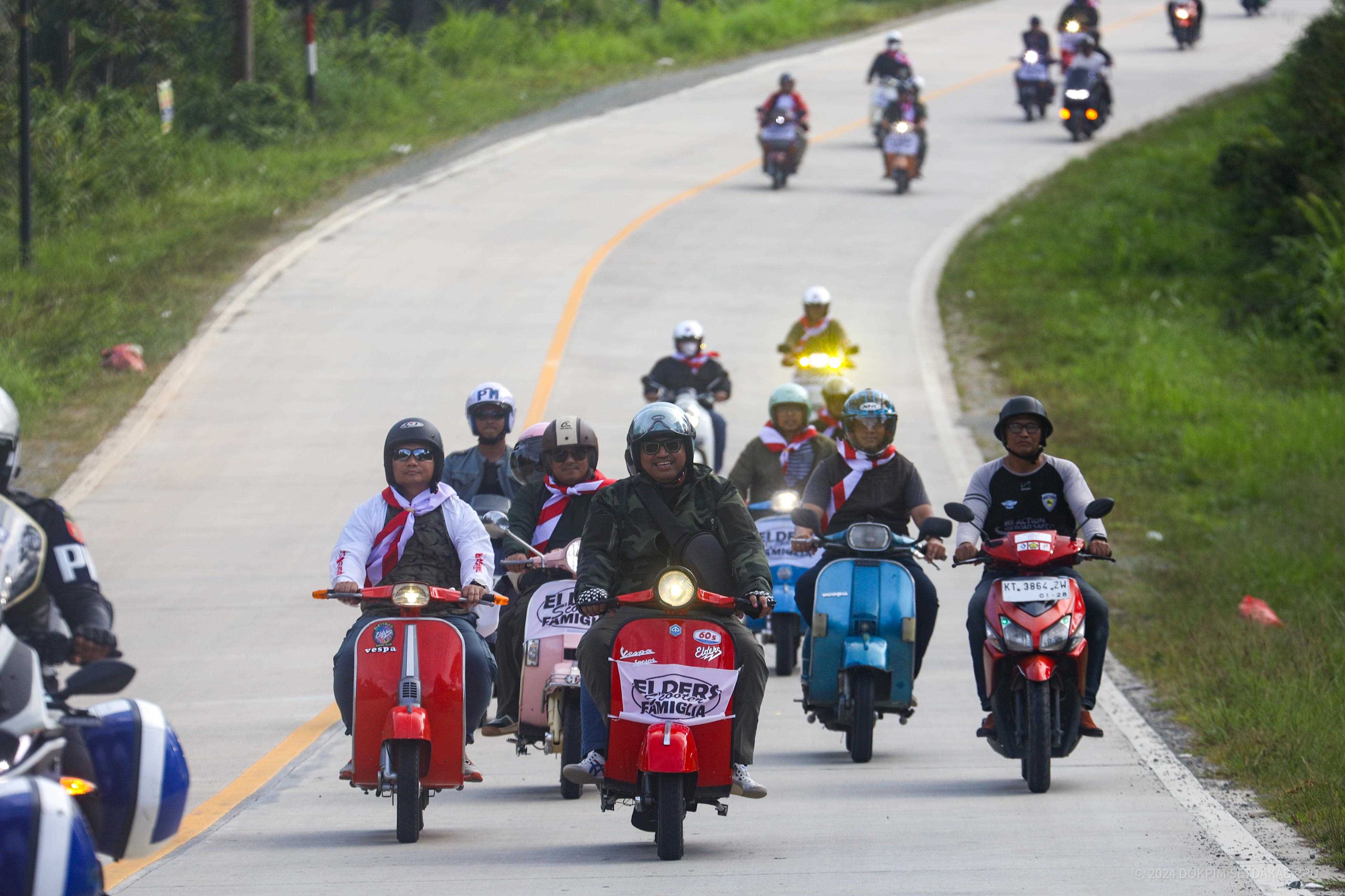 Mas Pj Bupati PPU Zainal Arifin Riding Vespa Listrik Menuju Ibu Kota Nusantara, Dukung Ekosistem Kendaraan Listrik dan Kota Berkelanjutan