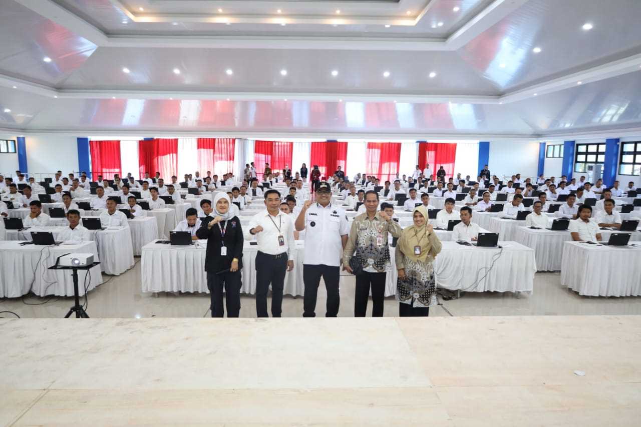 Pj Bupati PPU Beri Semangat Peserta Pada CAT PPPK Tahun 2024