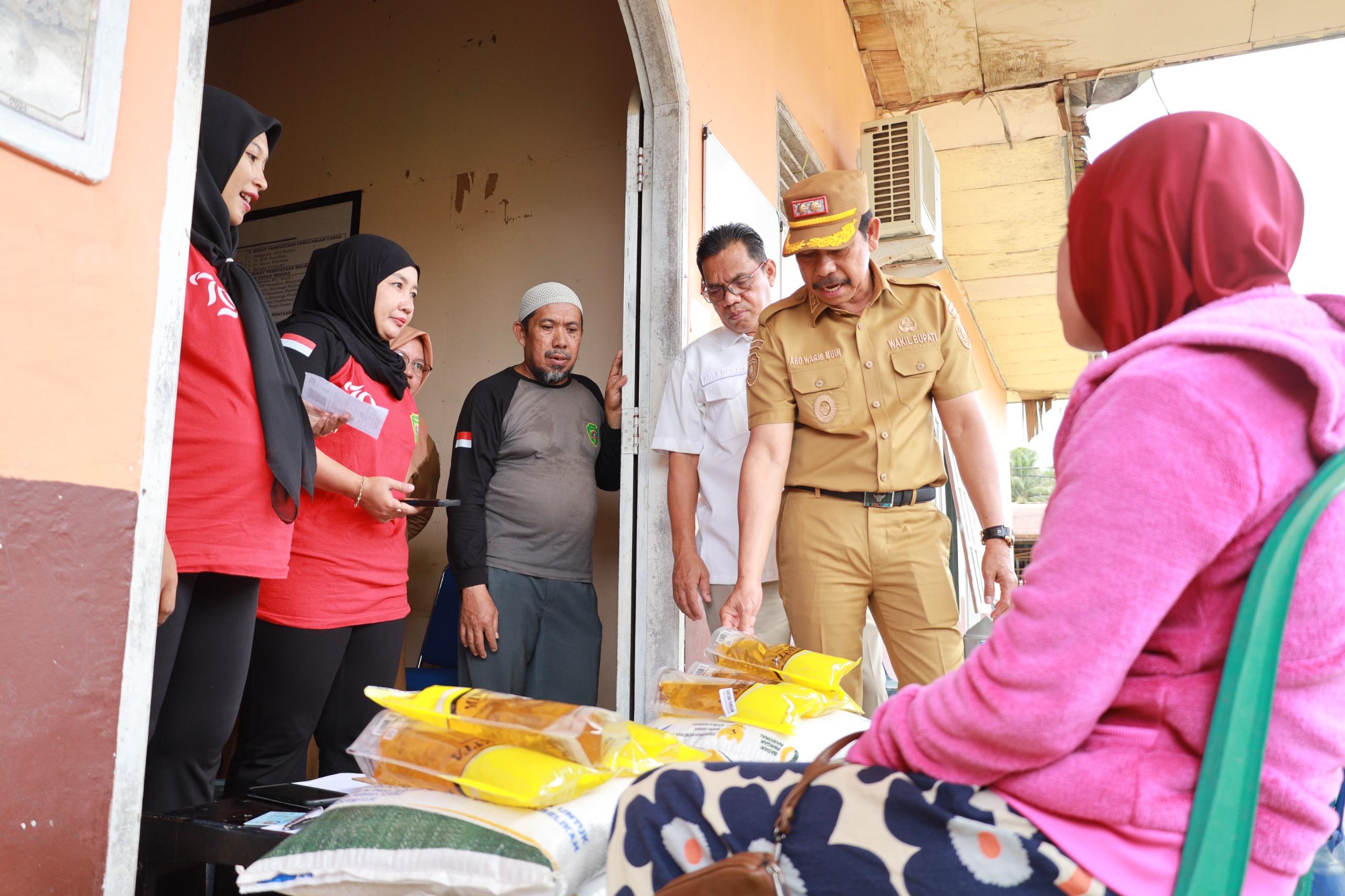 Pastikan Bantuan Tepat Sasaran, Wabup PPU Tinjau Rumah BSPS dan Pangan Bulog