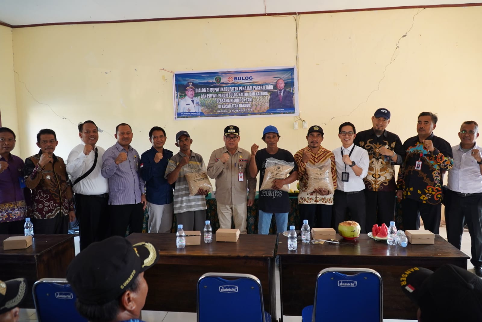 Makmur Marbun Hadir Dalam Dialog Bersama Pimpinan Bulog Dan Kelompok Tani