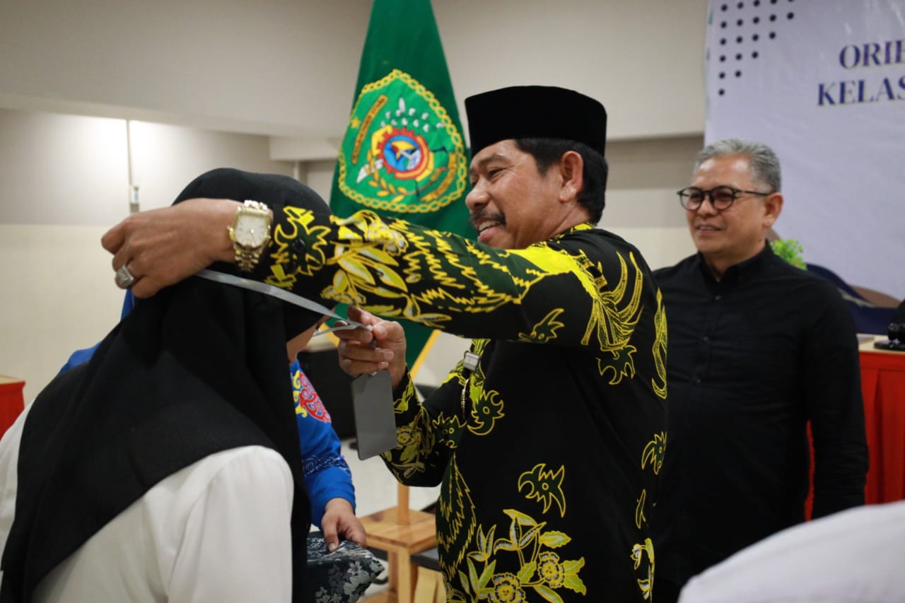 Wakil Bupati Waris Tutup Orientasi PPPK, Tekankan Nilai Etika dan Pengabdian