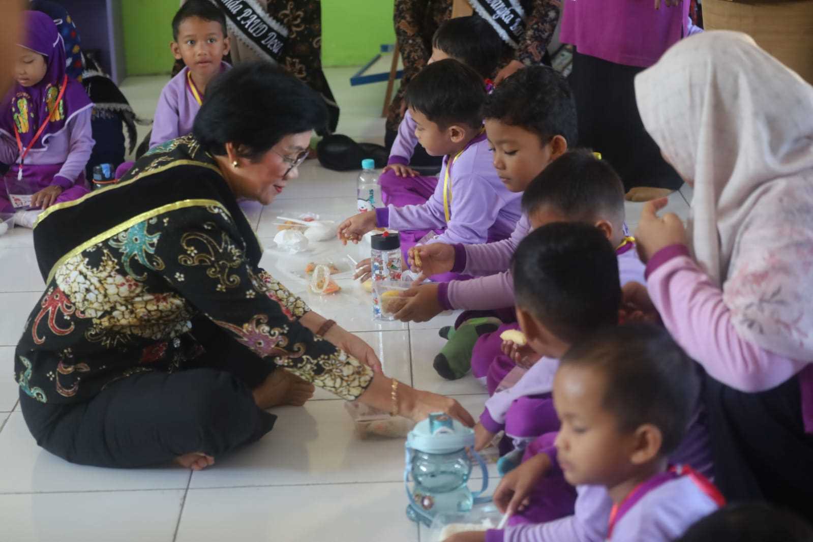 Bunda PAUD Kabupaten PPU Lakukan Monitoring di TK Negeri Pembina Babulu