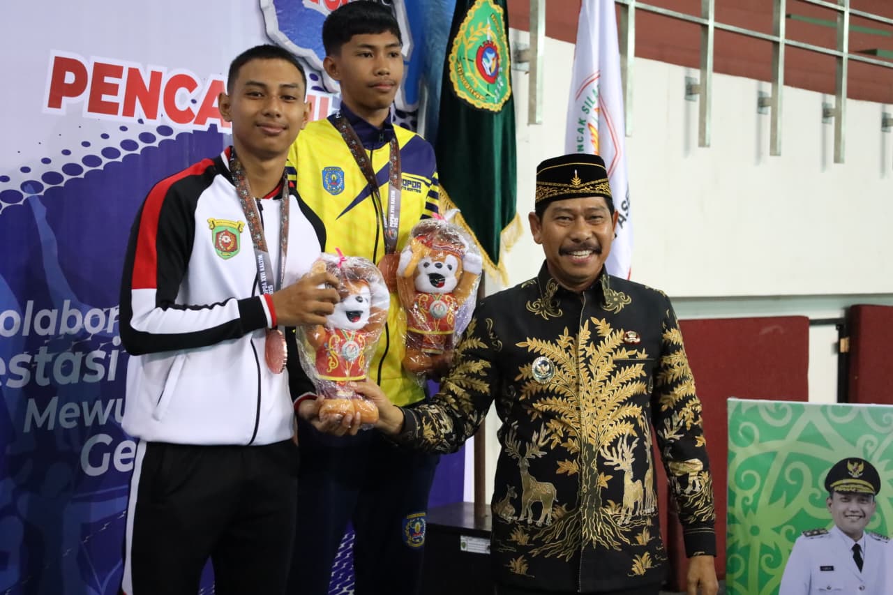 Wabup Abdul Waris Muin Resmi Tutup Turnamen Pencak Silat se-Kaltim di Arena Popda Kaltim ke-17