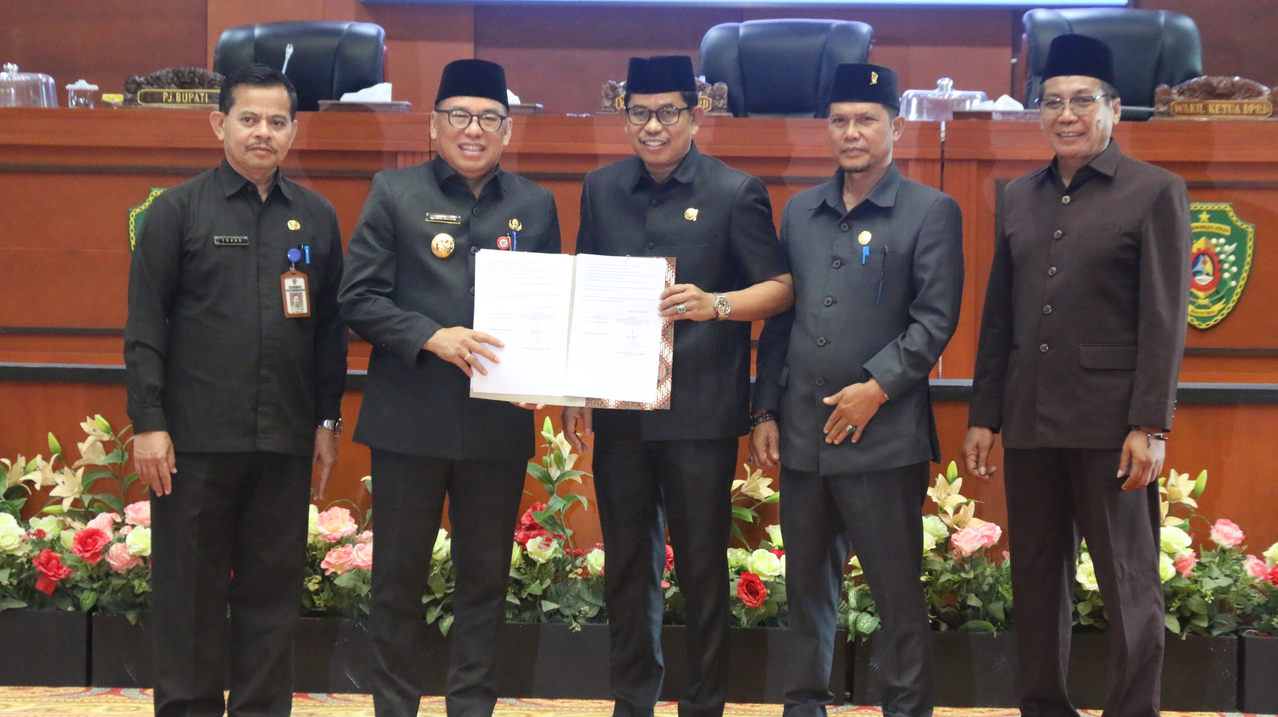 Enam Raperda Kabupaten PPU Disetuji  Menjadi Perda 