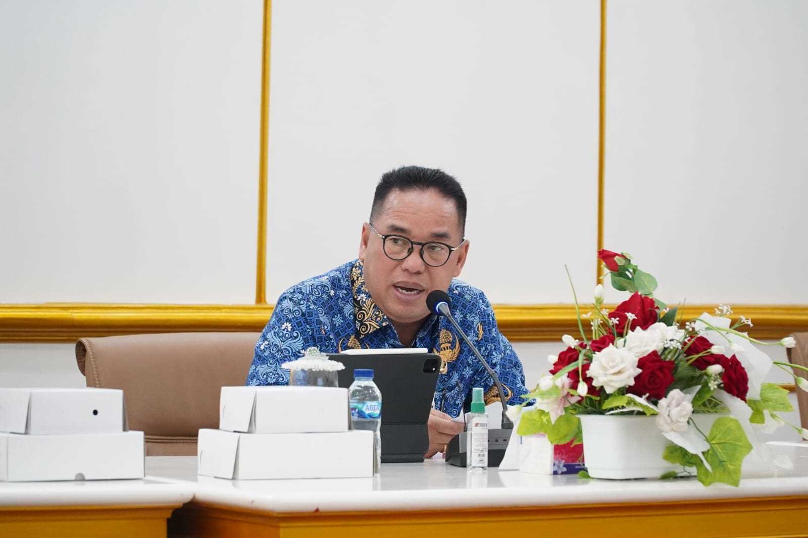 Gagas Program Bantuan Sapras Pondok Pesantren, Pj. Bupati Makmur Marbun : " Tidak hanya pendidikan umum, pondok pesantren memiliki peranan besar dalam pembangunan SDM"