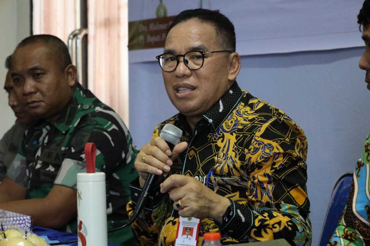 Pj Bupati Buka Rakor Linmas di Kec. Waru, Linmas Siap Jaga Keamanan dan Ketertiban Umum