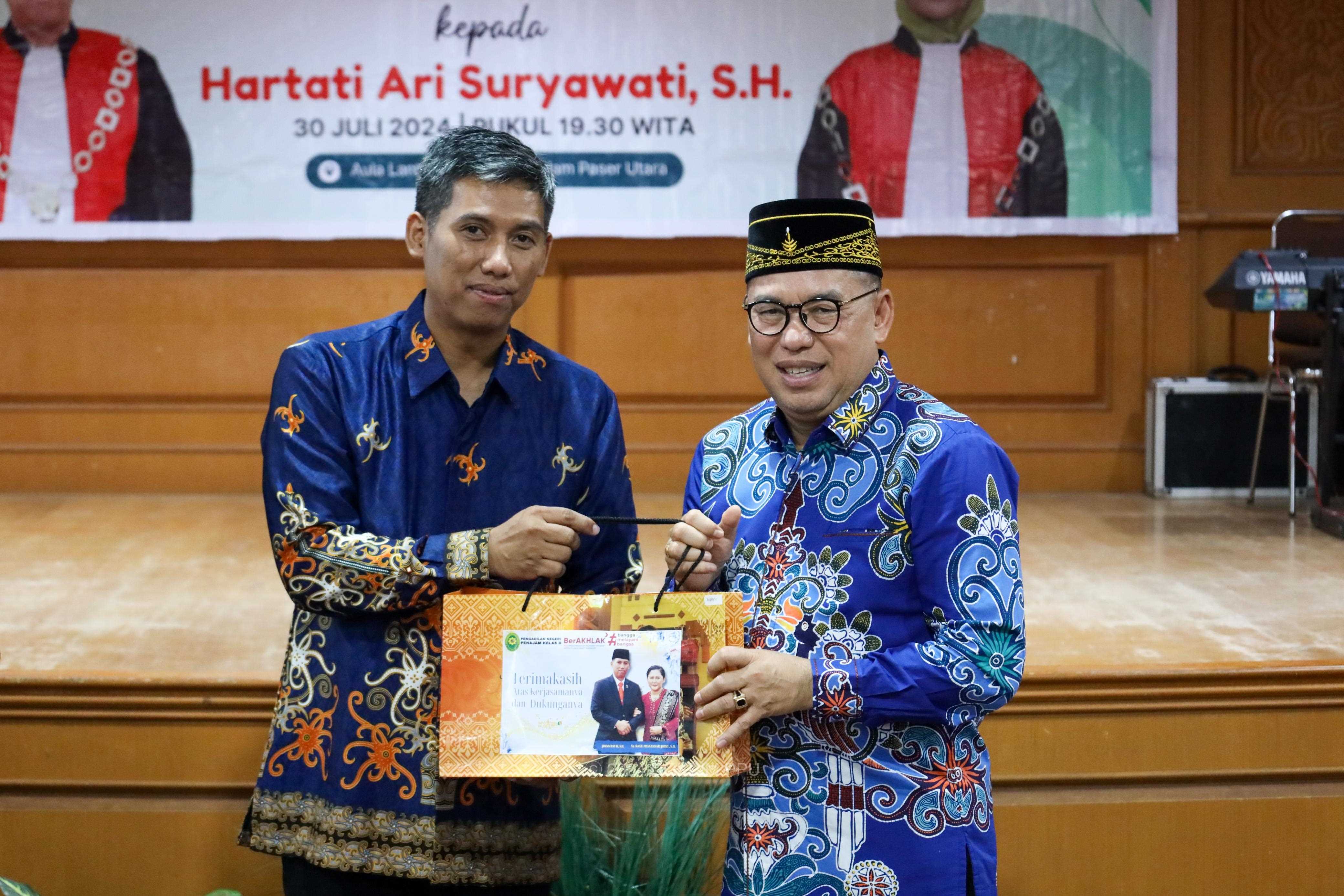 Pj. Bupati PPU, Makmur Marbun Hadiri Acara Pisah Sambut Ketua Pengadilan Negeri