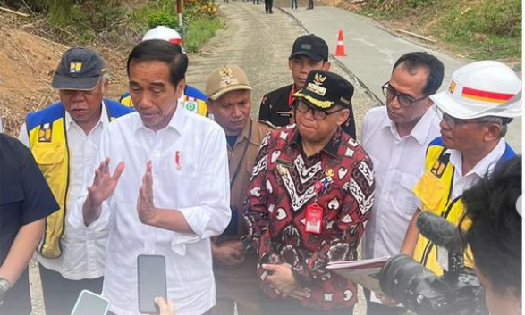 Pj. Bupati PPU Dampingi Joko Widodo Tinjau Sejumlah Proyek Strategis di IKN