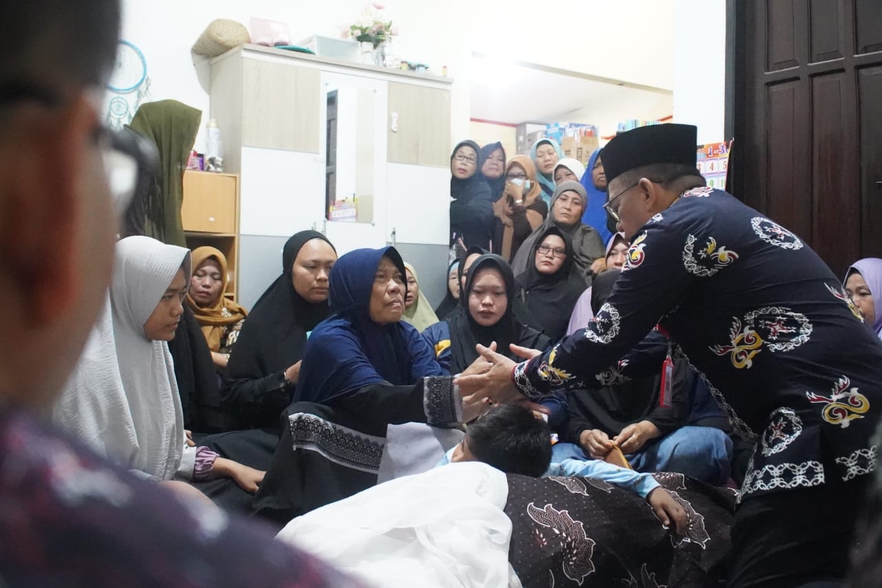 Segenap Jajaran Pemerintah Kabupaten PPU Berduka, Makmur Marbun: â€œSelamat Jalan Ratih Wahyuningsih, Semoga Khusnul Khotimah, Dan Keluarga yang Ditinggalkan Diberi Ketabahan dan Keikhlasan.