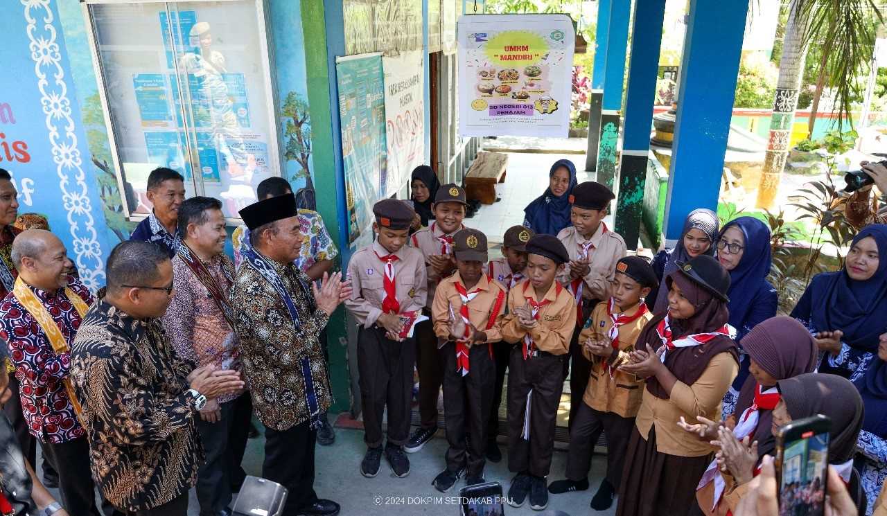 Sekda Penajam Paser Utara Hadiri Grand Launching Sekolah Laboratorium Pancasila di SDN 013 PPU