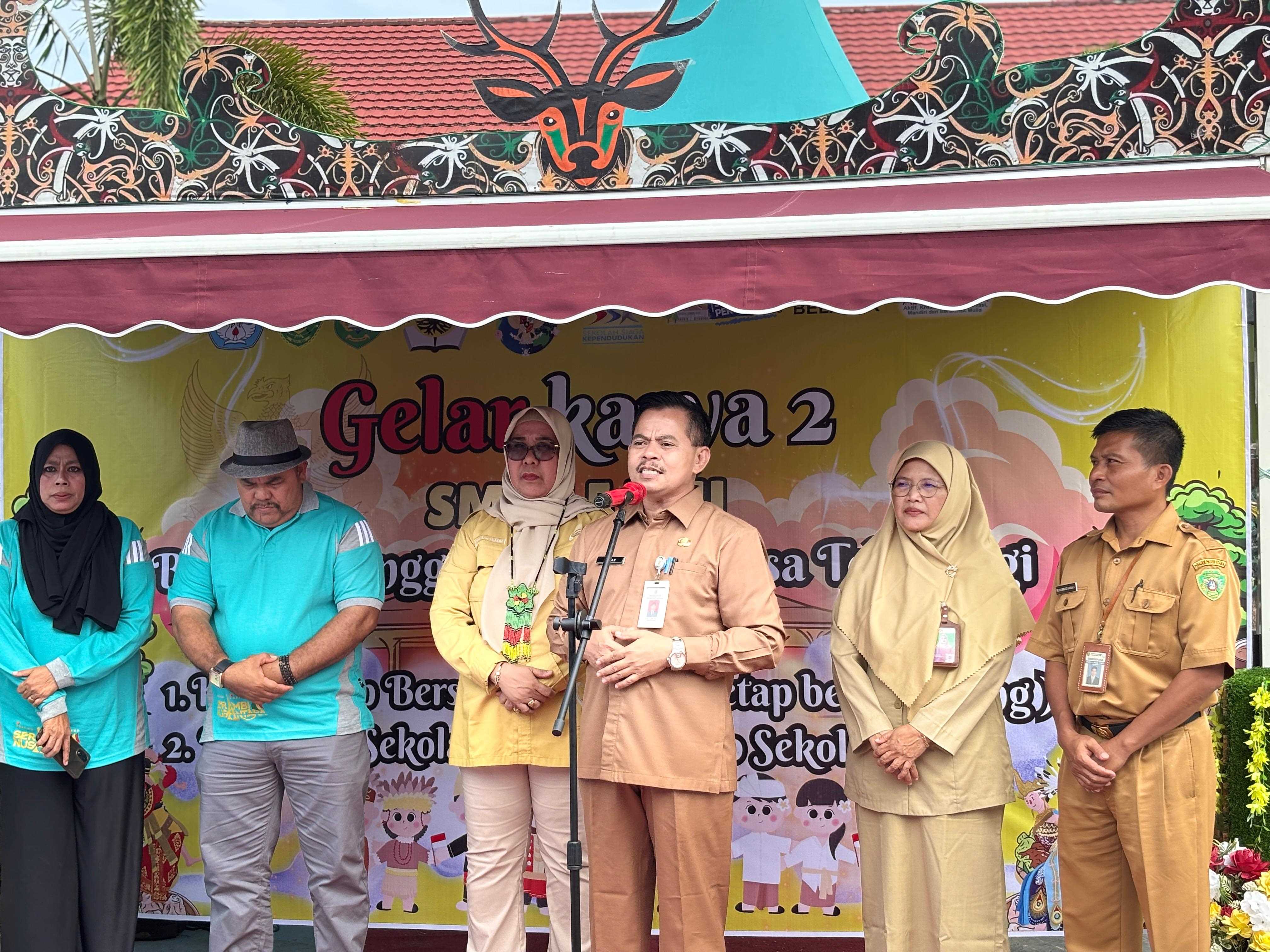 Sekda Tohar Resmi Membuka Gelar Karya Projek 2 SMPN 5 PPU