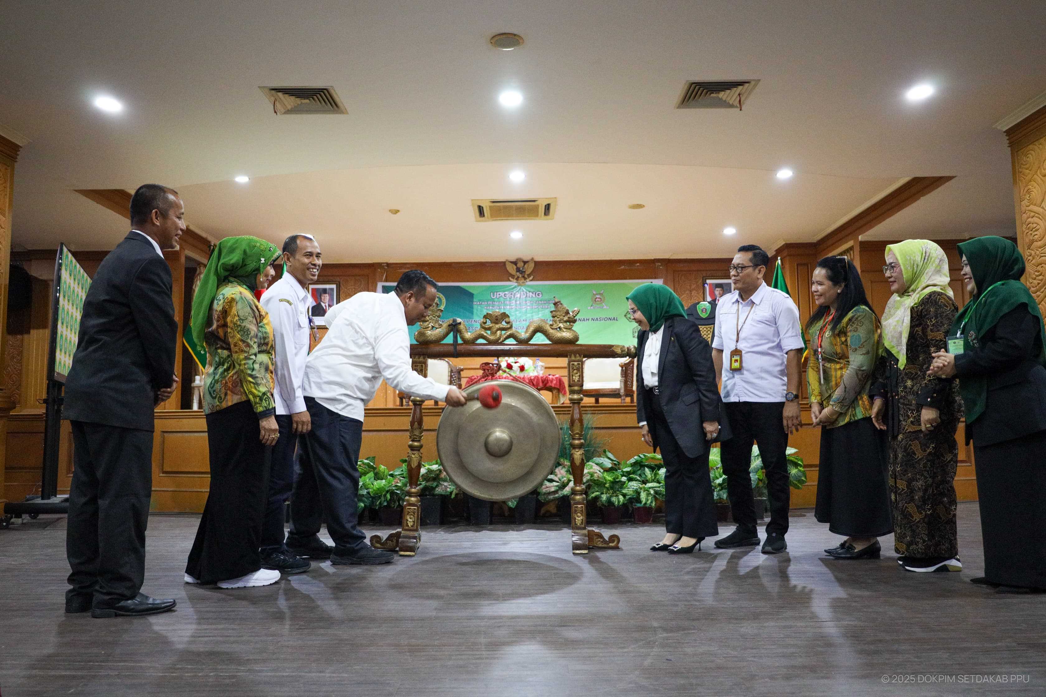 Konferdalub IPPAT PPU 2025 Resmi Dibuka, Pemkab Dorong Sinergi Profesi PPAT dalam Menyambut IKN