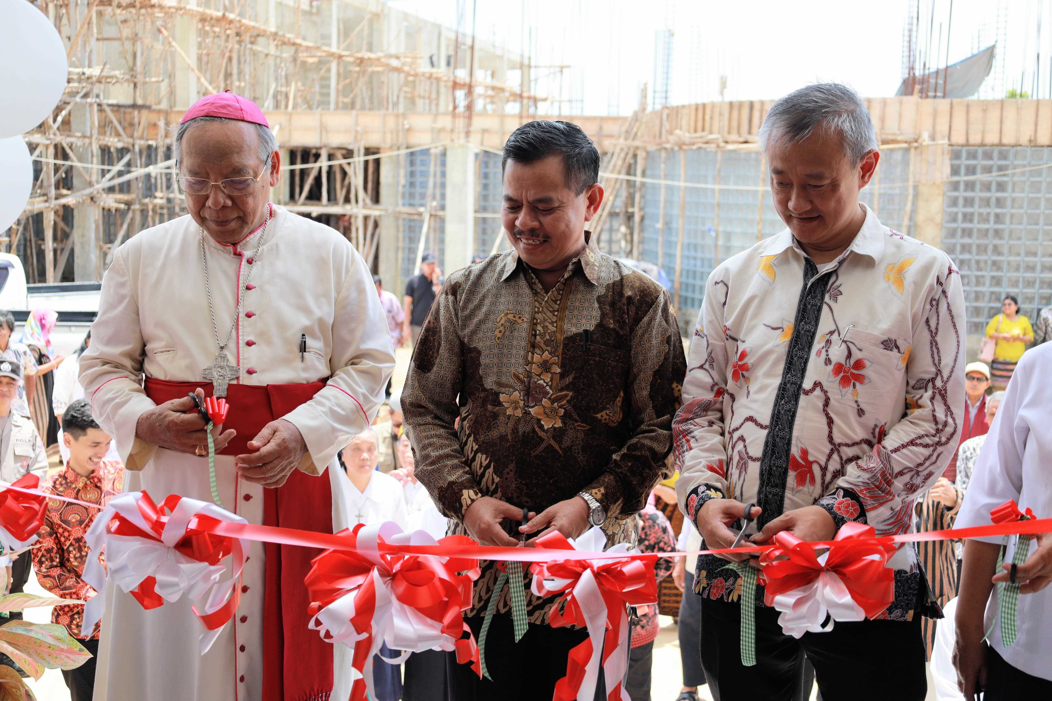 Tohar Resmikan Gedung Susteran Ursulin dan Aula Asrama Santa Ursula Universitas Katolik Parahyangan