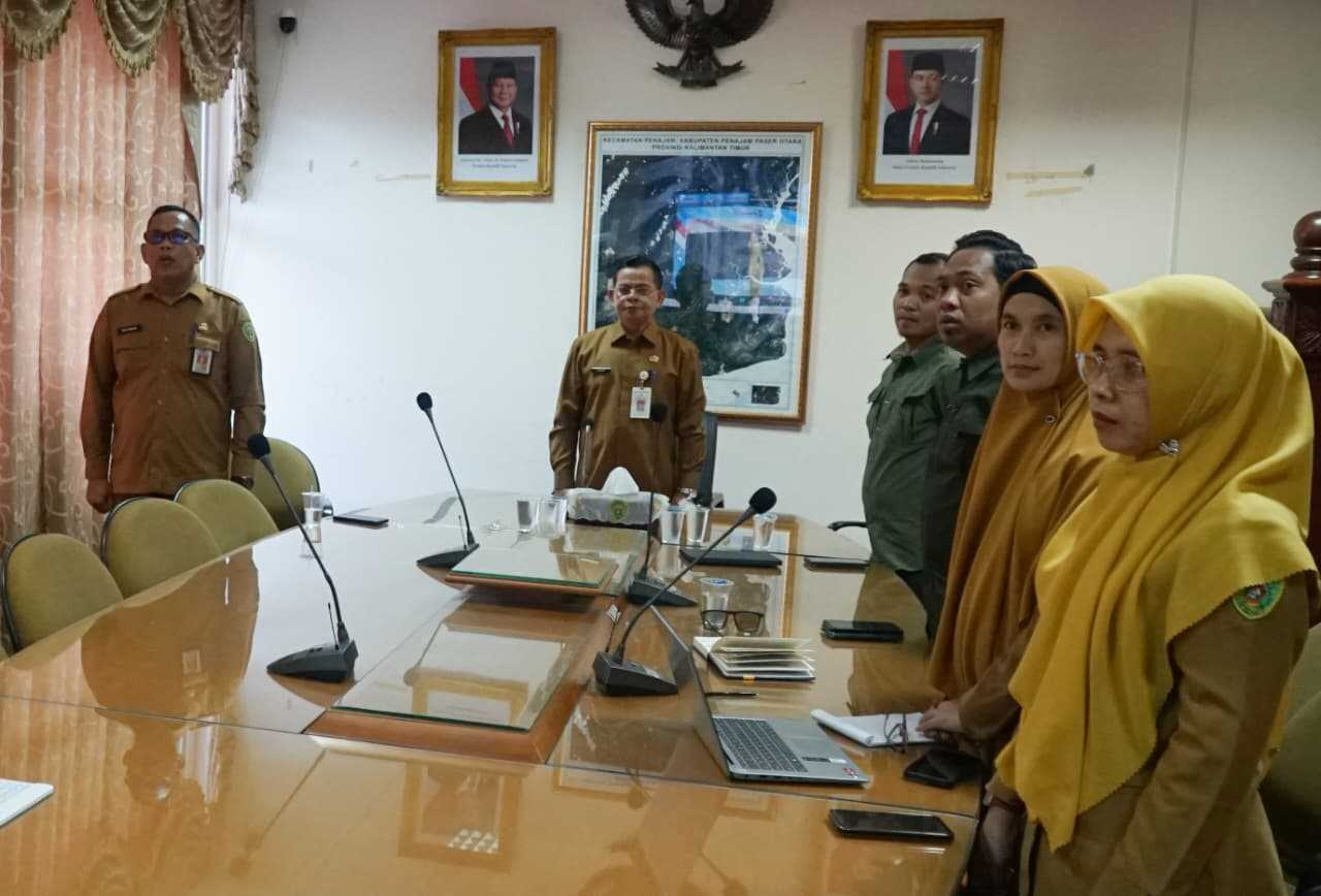 SEKDA PPU IKUTI SEMINAR NASIONAL HUT KE-80 KEMENDAGRI SECARA DARING