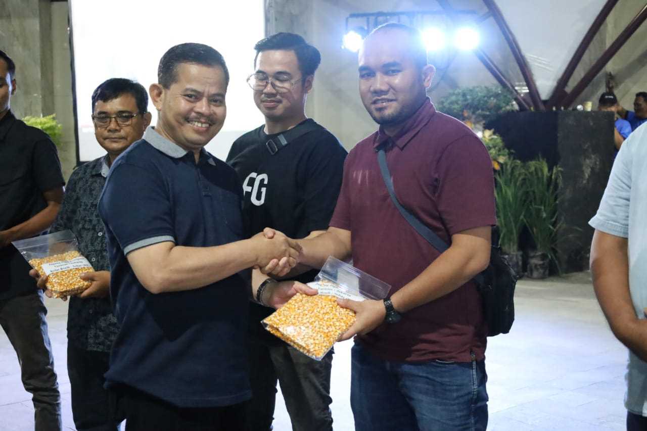 Sekretaris Daerah Drs. H. Tohar, MM Hadiri Malam Pentas Seni dan UMKM, Dihibur Jajaran Dinas Pertanian