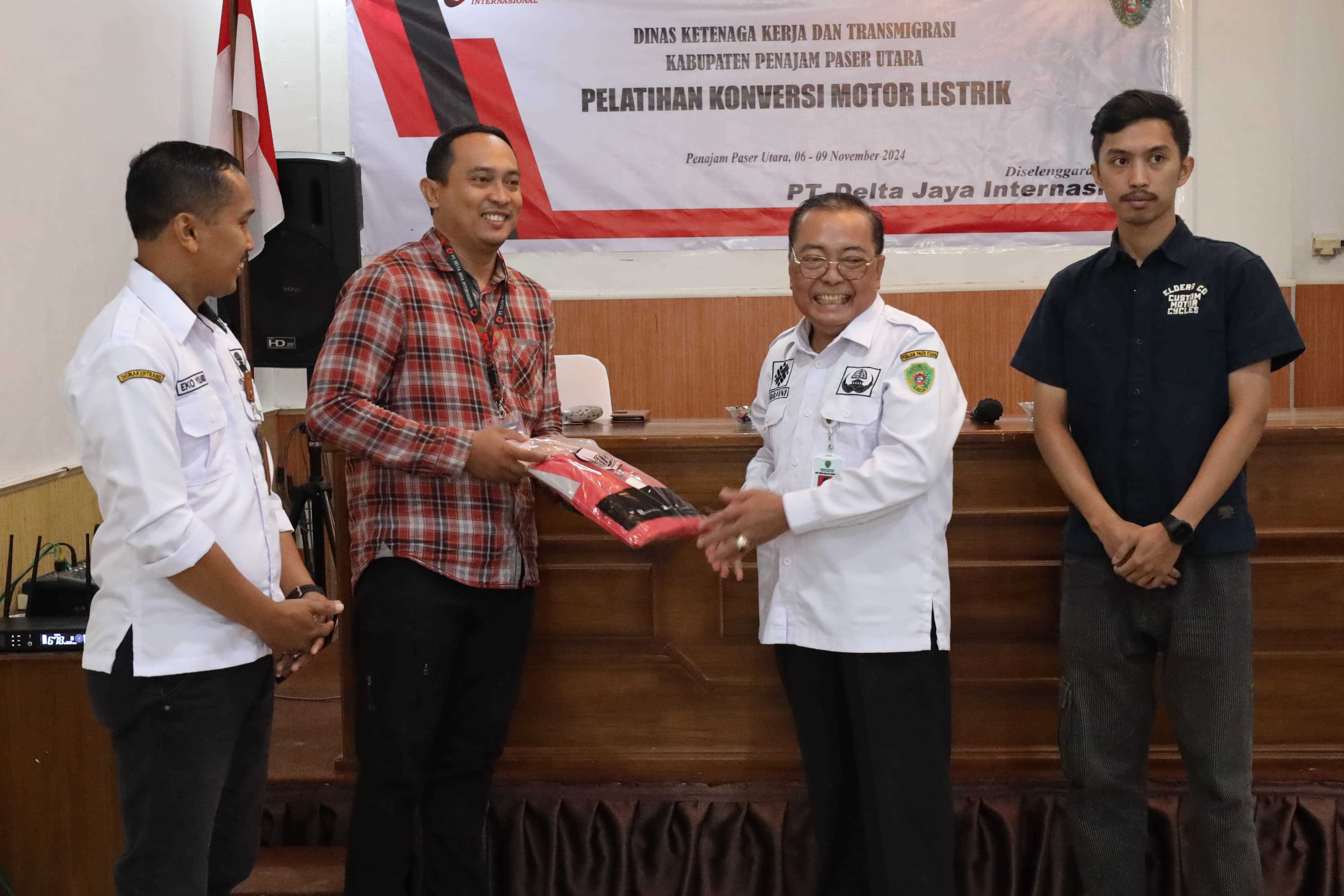 Tingkatkan SDM lokal, Pemkab PPU Gelar Pelatihan Konversi Motor Listrik